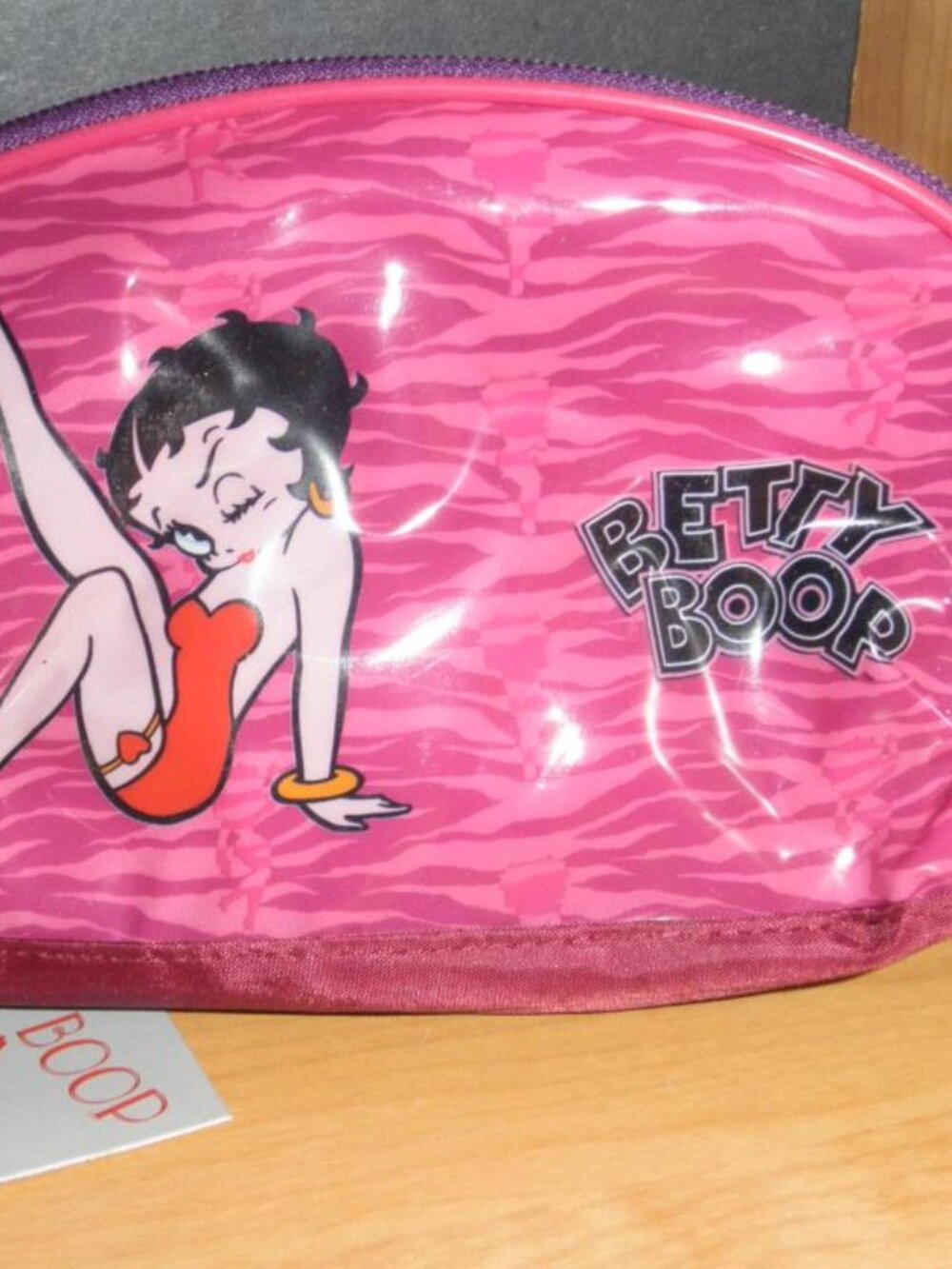 NEW BETTY BOOP ZIPPERED MAKE-UP, ACCESSORY, CLUTCH PLASTIC BAG (7.5" X 5").